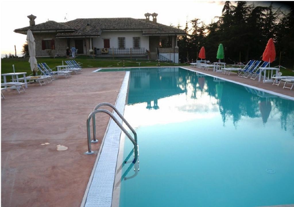 Agriturismo Ca Mignone Urbino Ruang foto